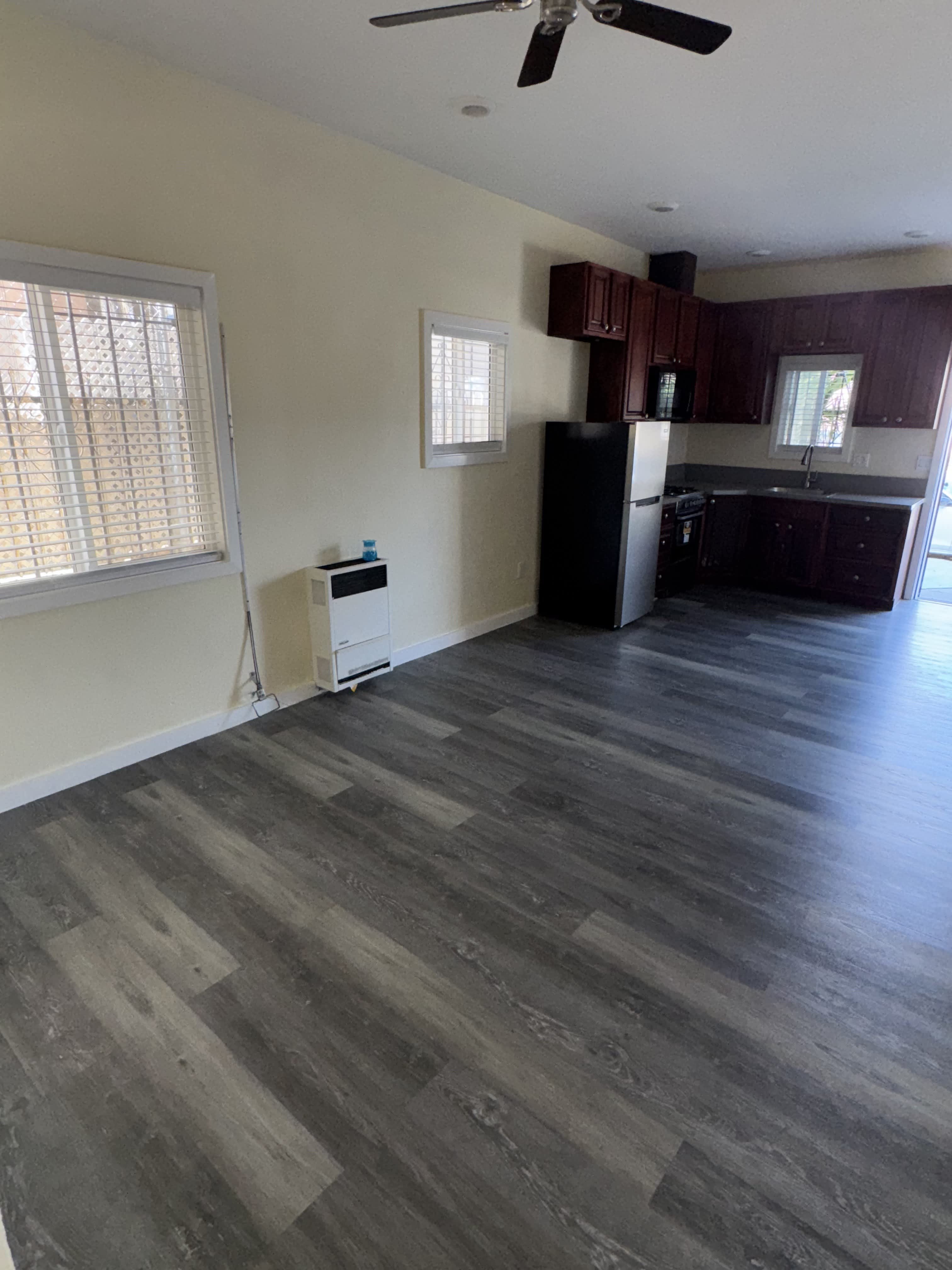 11813 Main Street – photo 4