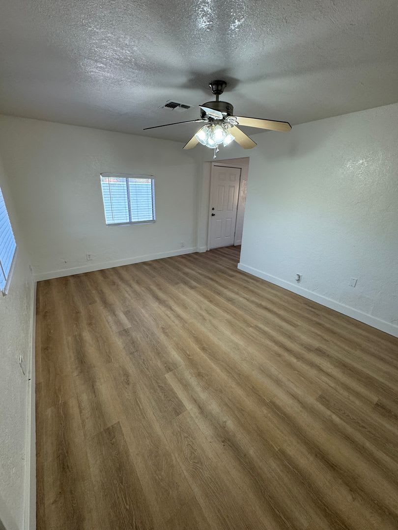 1821 E Virginia Ave – photo 2