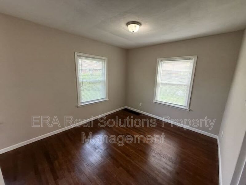 2886 Bellwood Ave. – photo 5