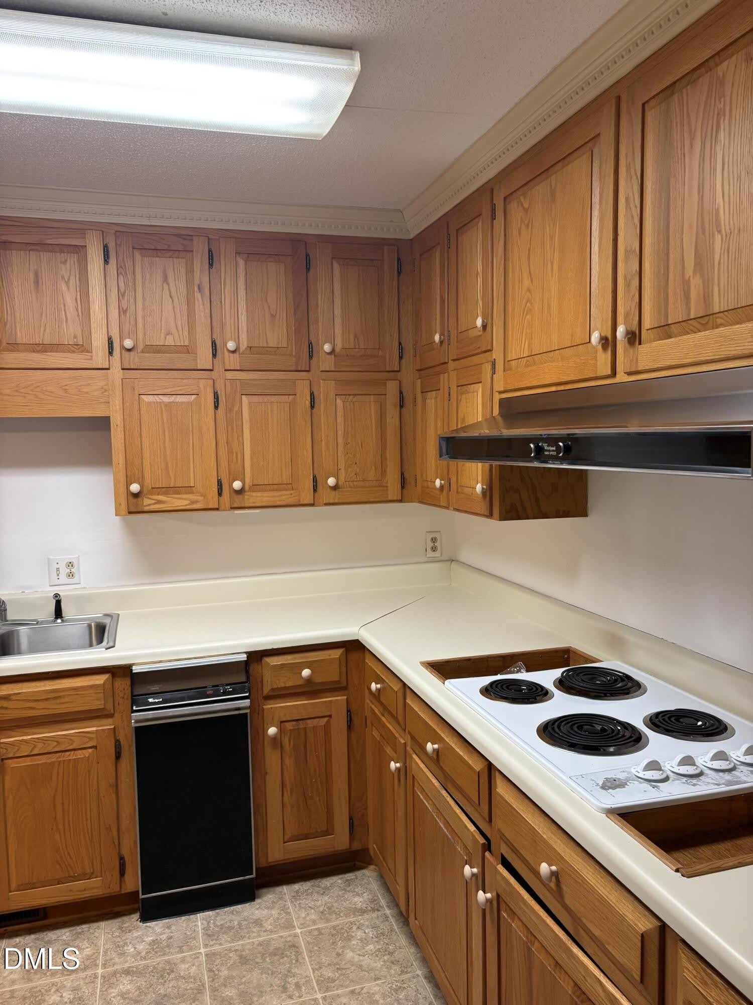 7213 Ridgefield Court – photo 4