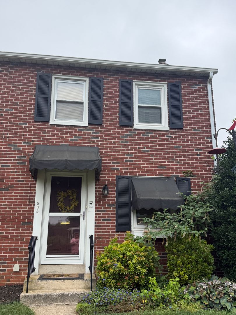AVAILABLE FOR SHOWING NOW!!! 3 BEDROOM / 1 BA – photo 1