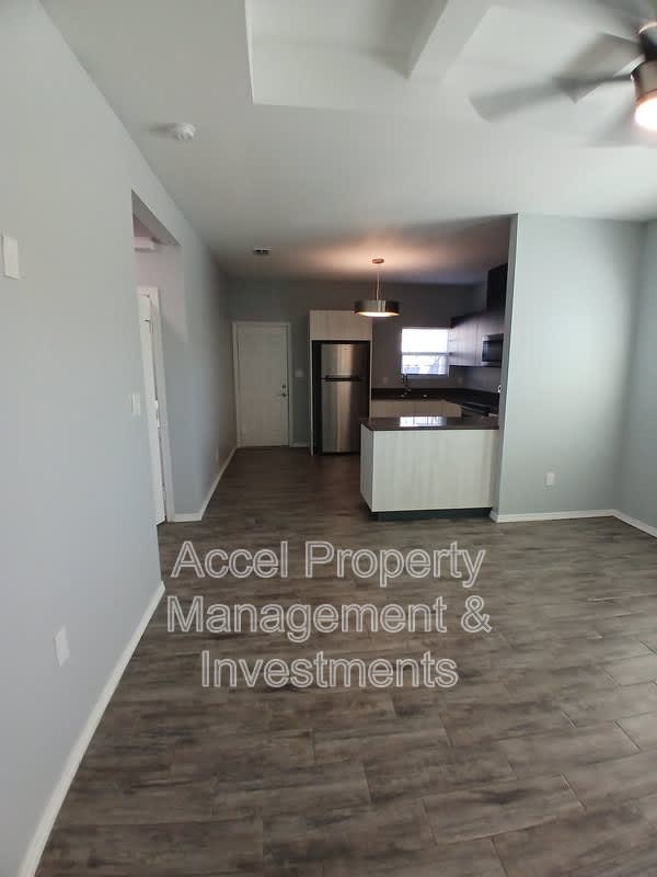 1805 Cari Nicole Ave. – photo 4