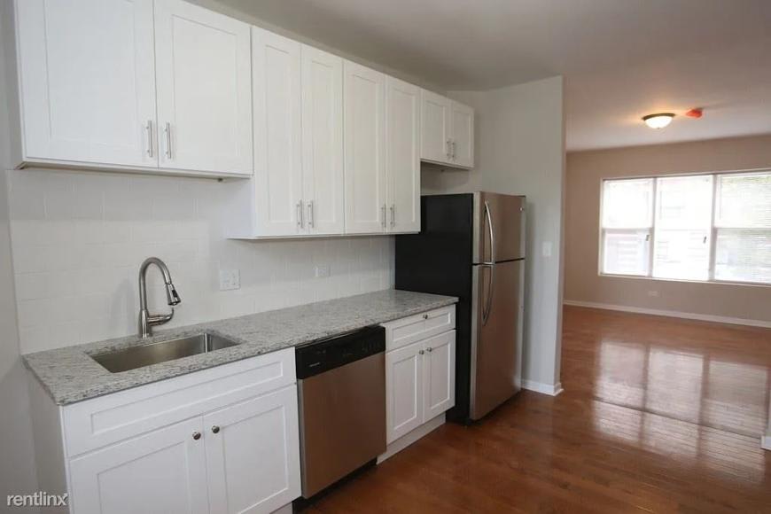 3916 West Altgeld St. – photo 2