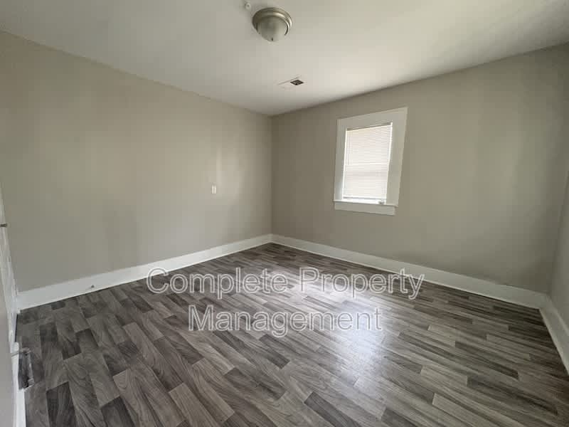 6112 Blocton Avenue – photo 3
