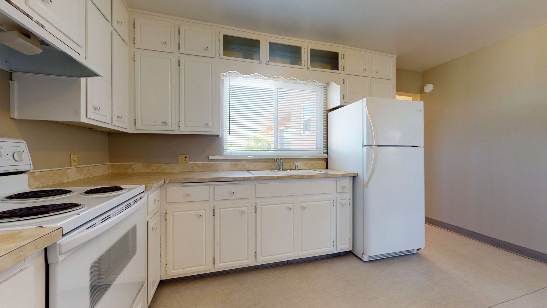 404 Prospect Ave NE – photo 3