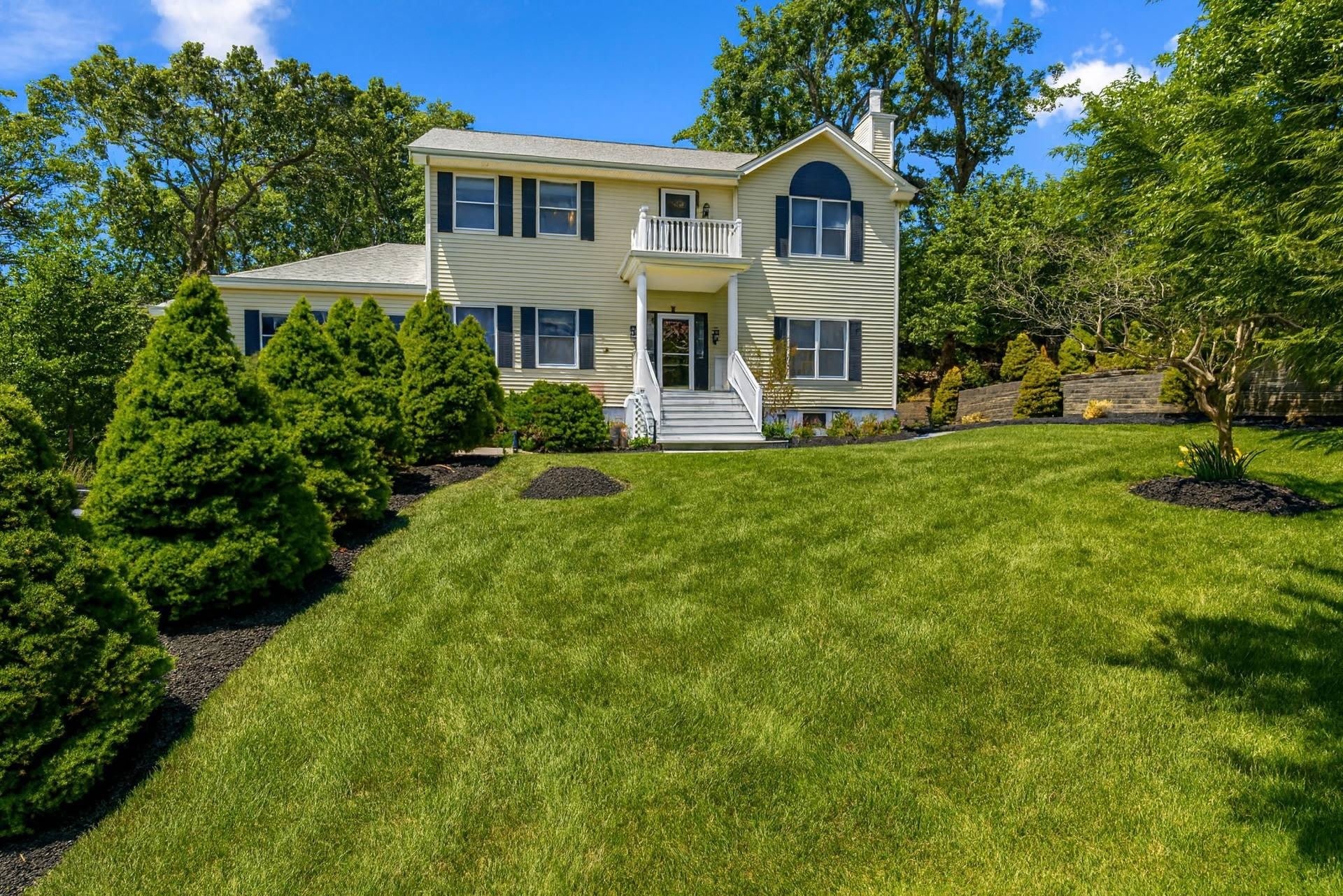 38 Cove Road S – photo 2