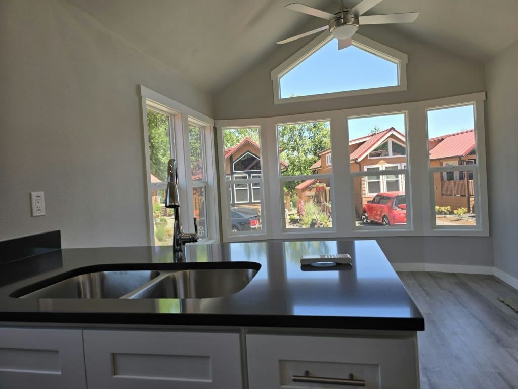 8372 Enchanted Way SE 275 – photo 5