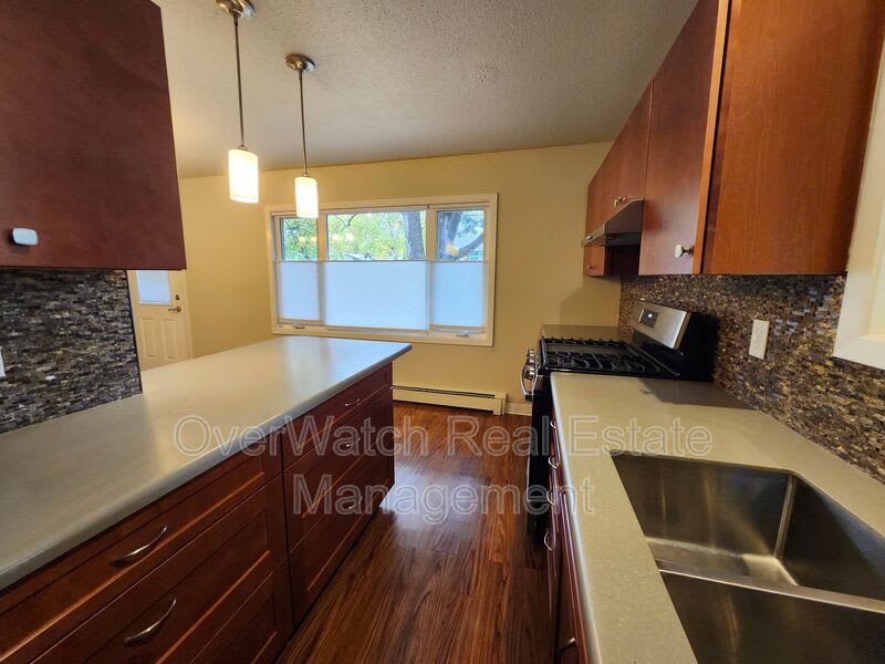 7019 Windsor Place – photo 4