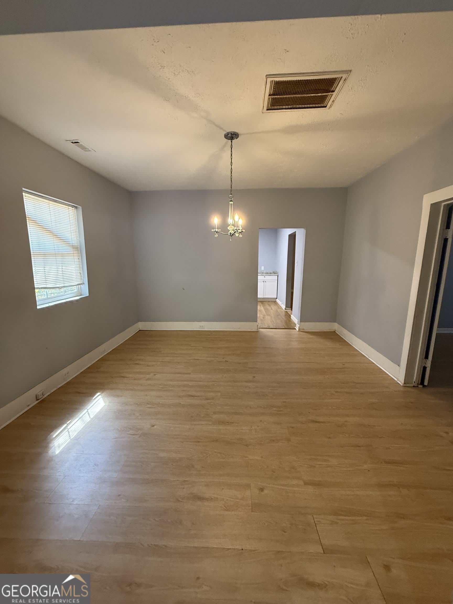 1006 W College Street Extension – photo 3