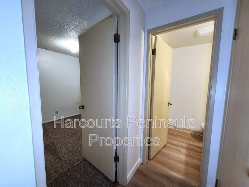 45 NE Torval Canyon Rd – photo 2