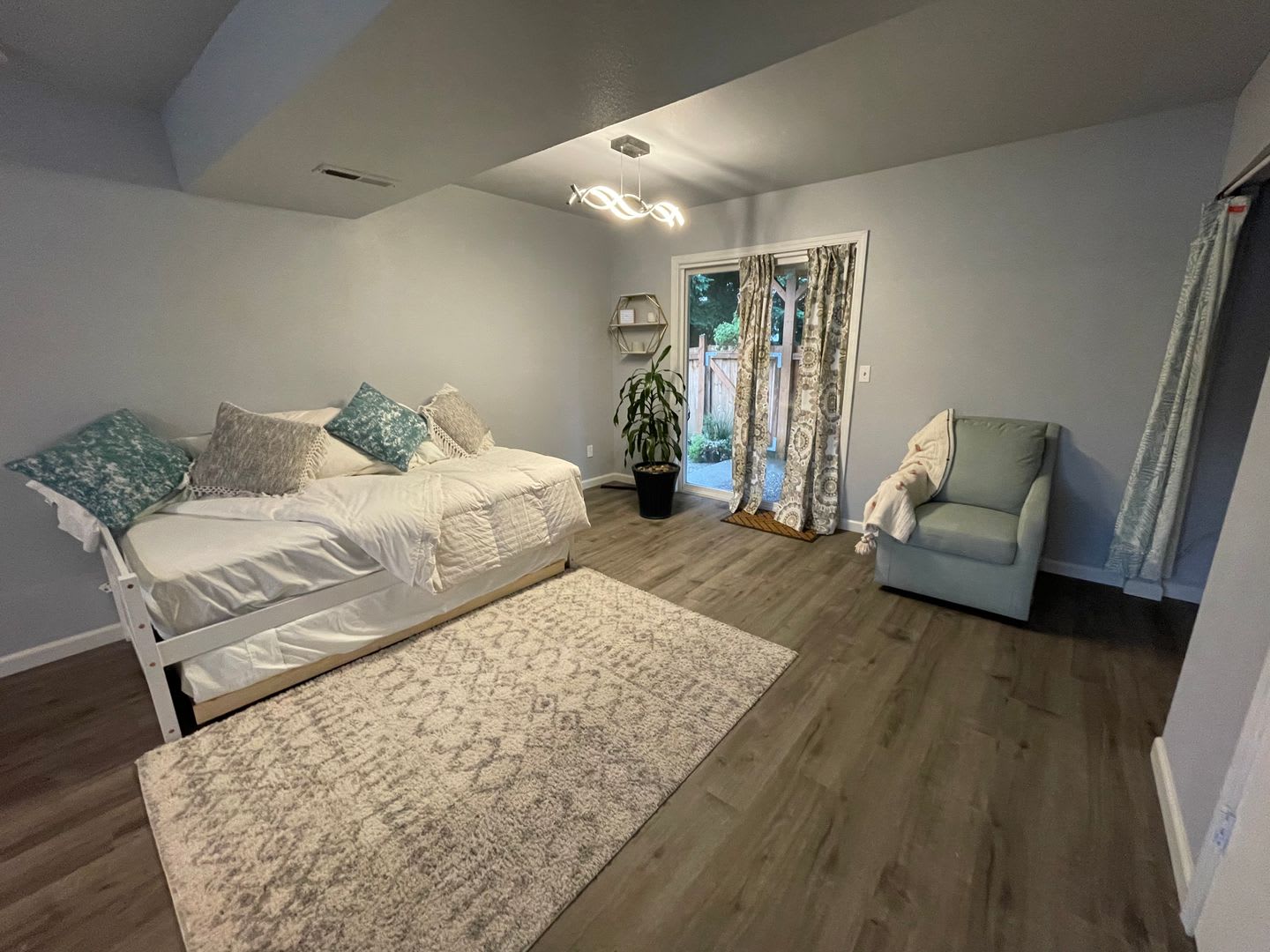 1 Bedroom Unit in Bothell... – photo 2