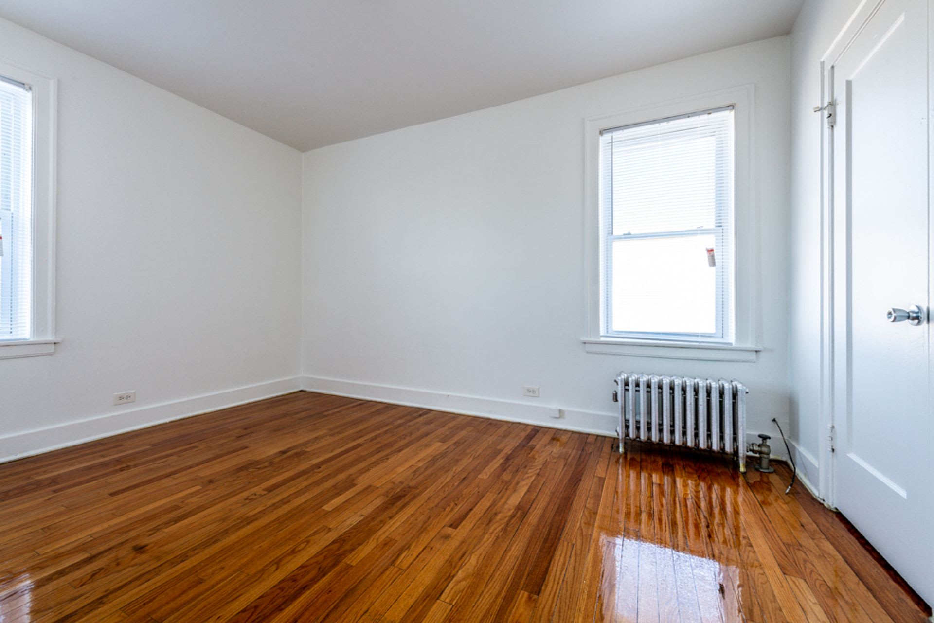 8222 S Ingleside Ave – photo 5