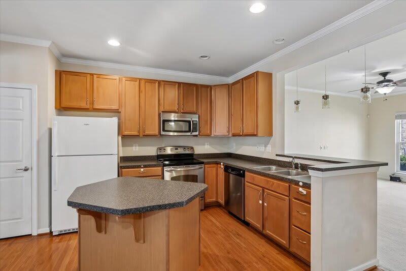 5206 Wyndholme Circle – photo 2