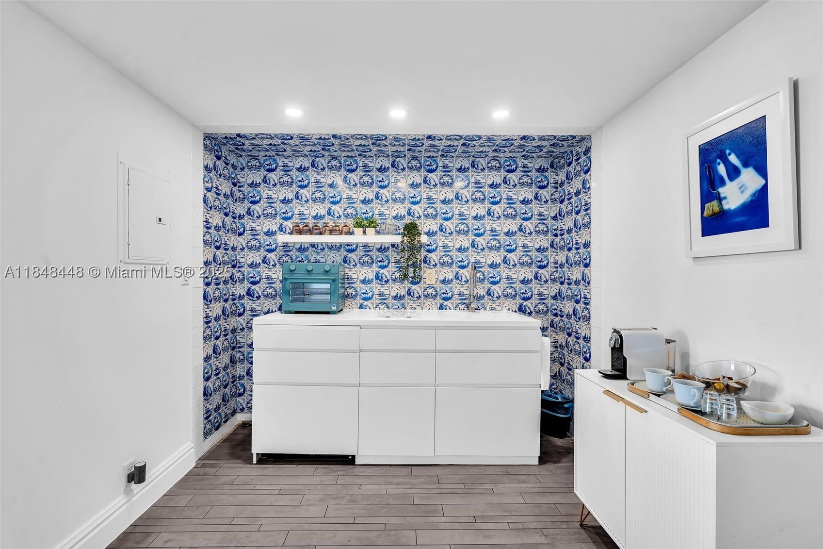 1100 West Ave – photo 4