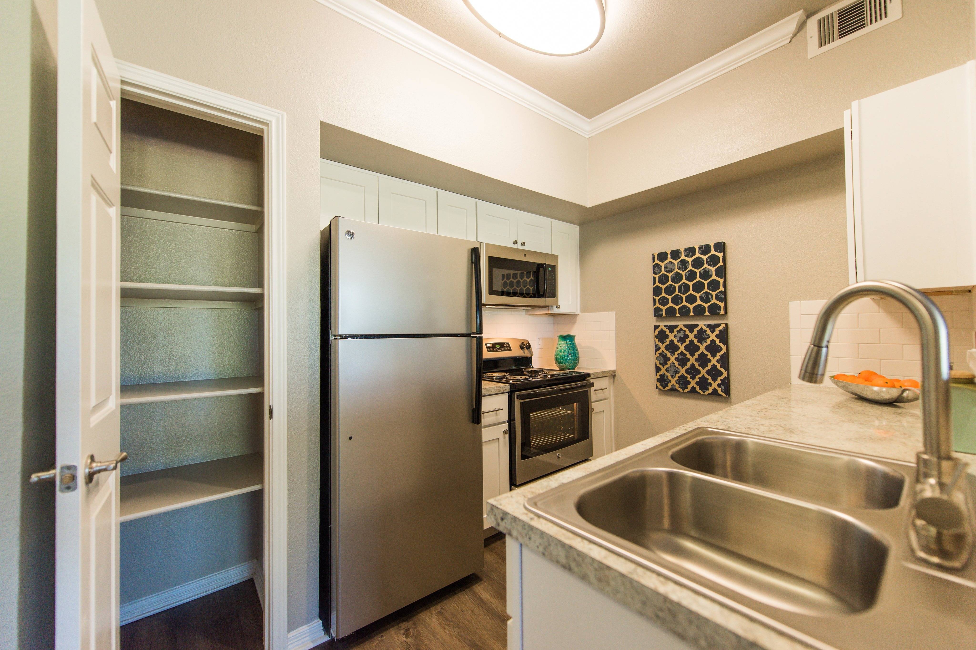 The Meadows at North Richland Hills Apartments – photo 5