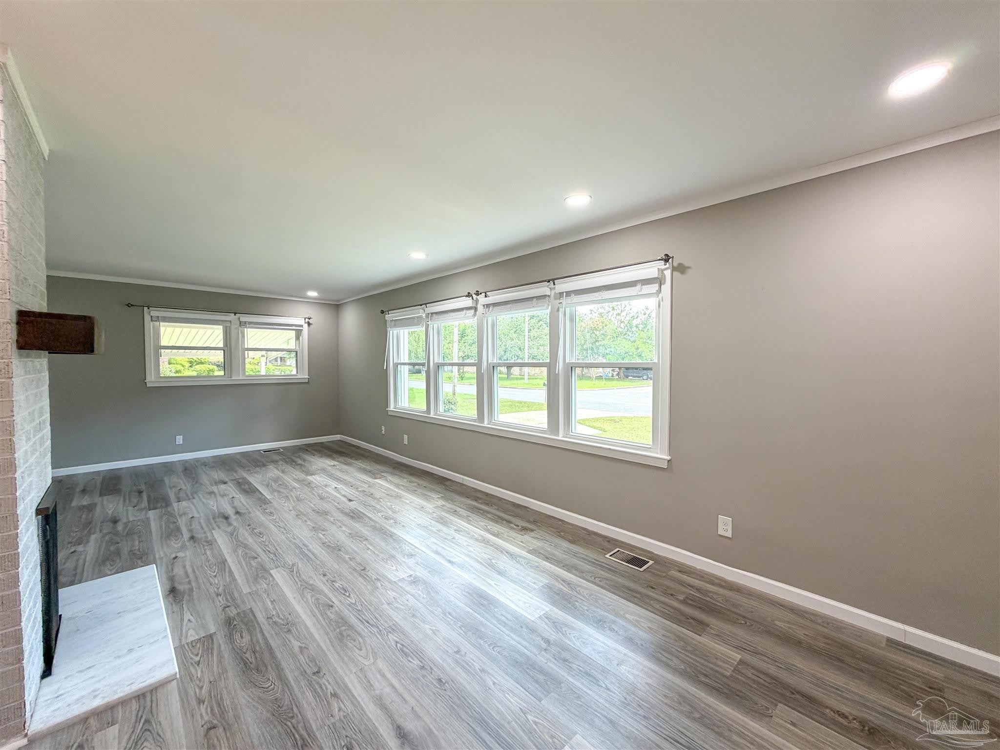 1815 Hallmark Dr – photo 5