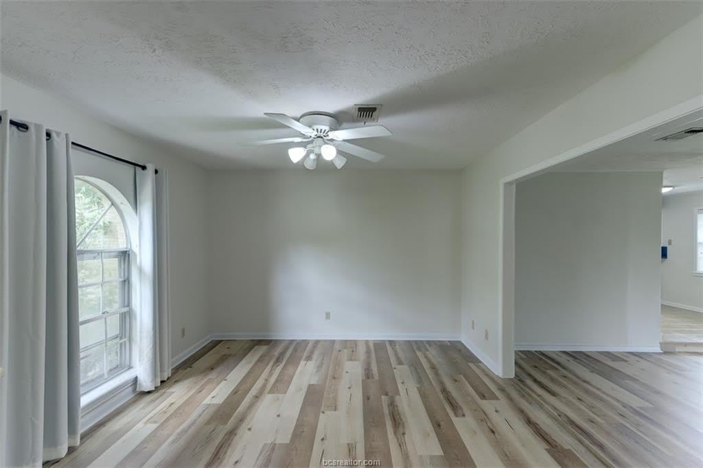 3503 Old Oaks Drive – photo 3