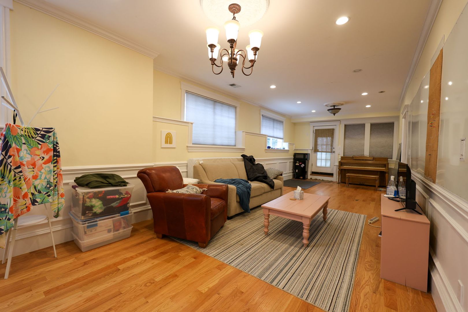 Charming 5 Bedroom -No Broker Fee – photo 3