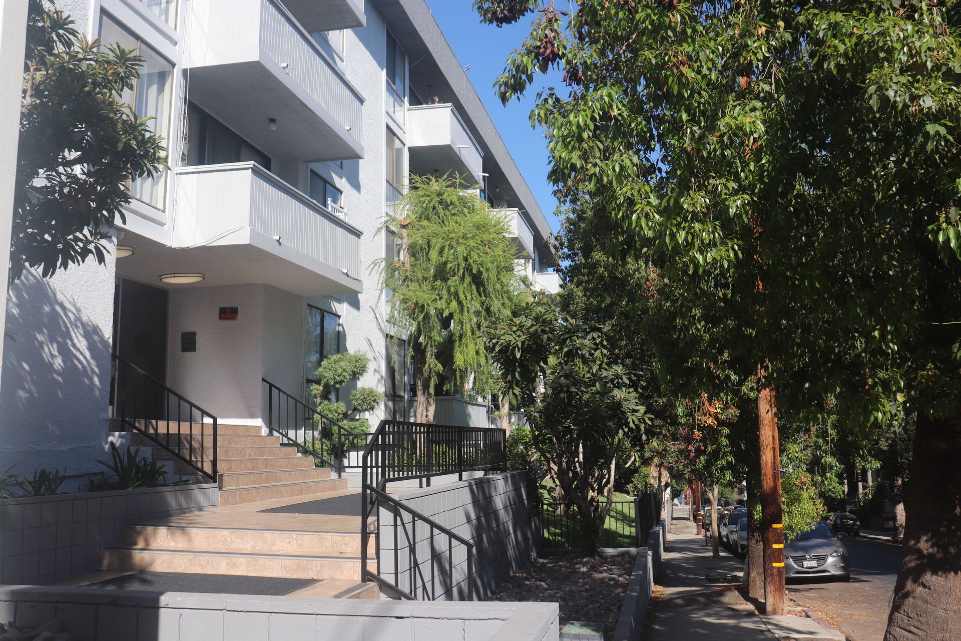 Hillside Terrace – photo 4