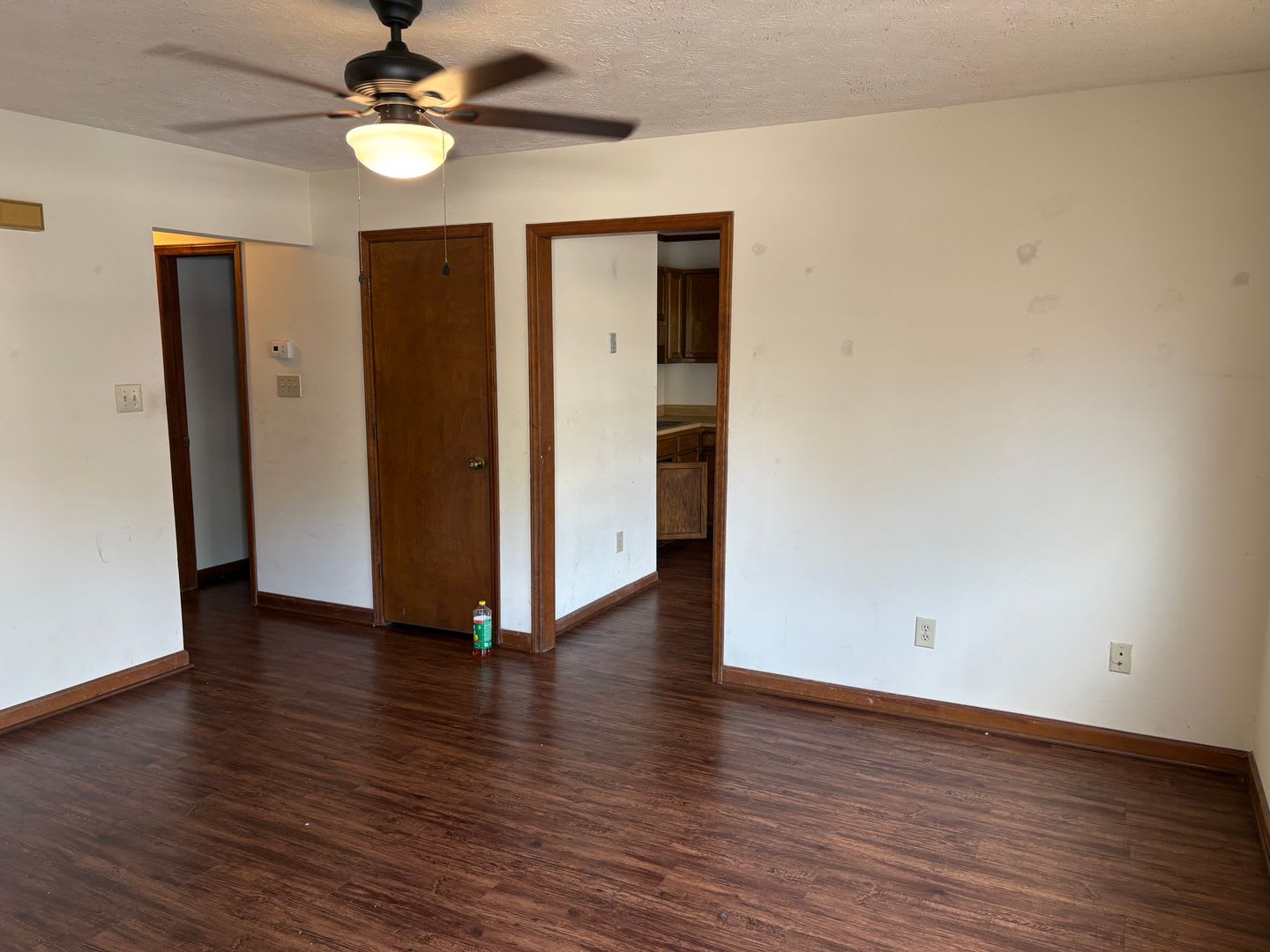 2 BEDROOM IN THE HEART OF HOPE MILLS! – photo 2