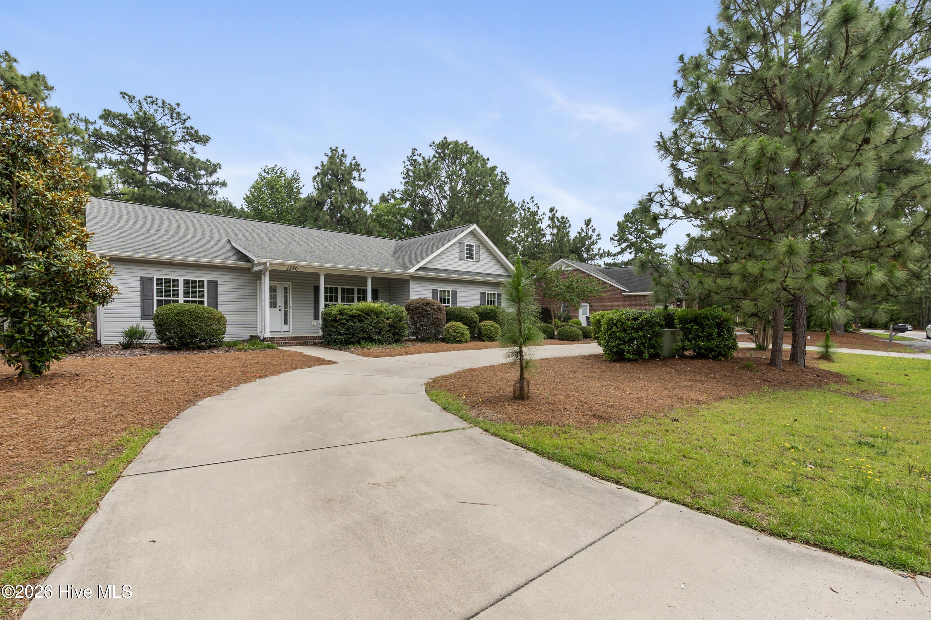 1350 Monticello Drive – photo 2