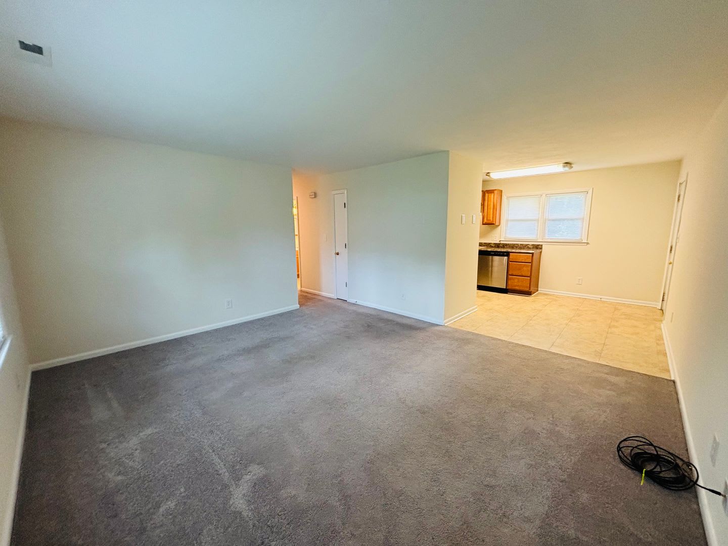3 Bedroom, 2 Bath Duplex – photo 2