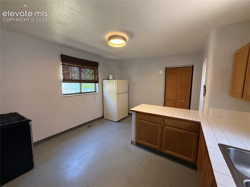 1220 E San Rafael Street – photo 5