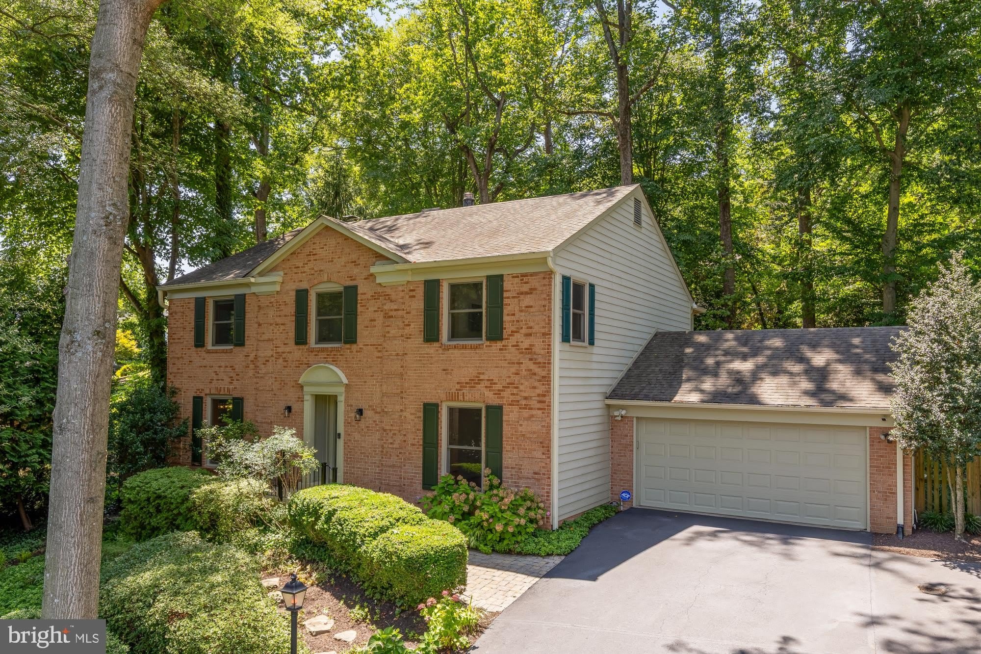 1318 ROUND OAK Court – photo 1