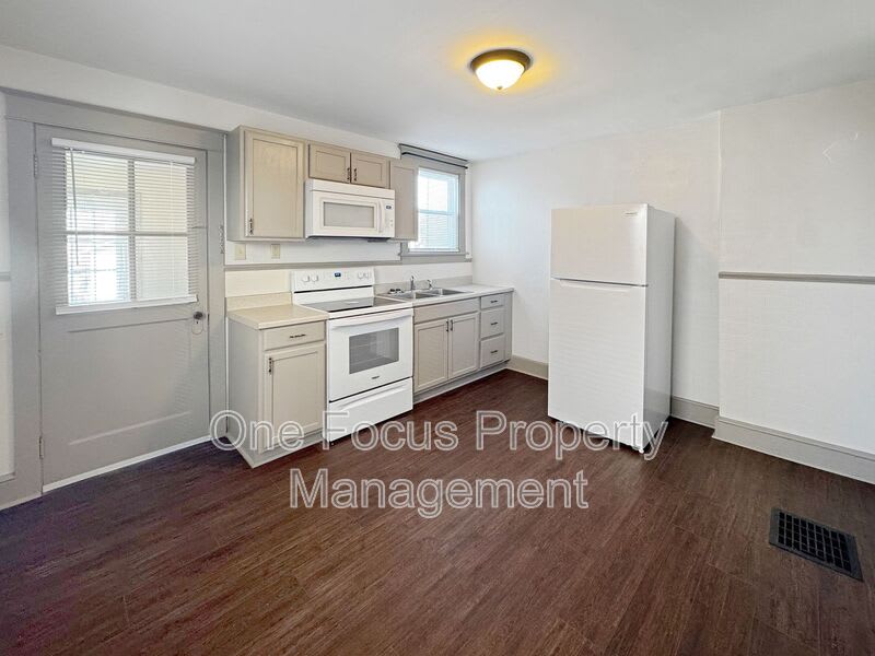 1154 Park Ave – photo 3