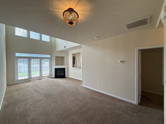 6362 Rhodins Lane – photo 2