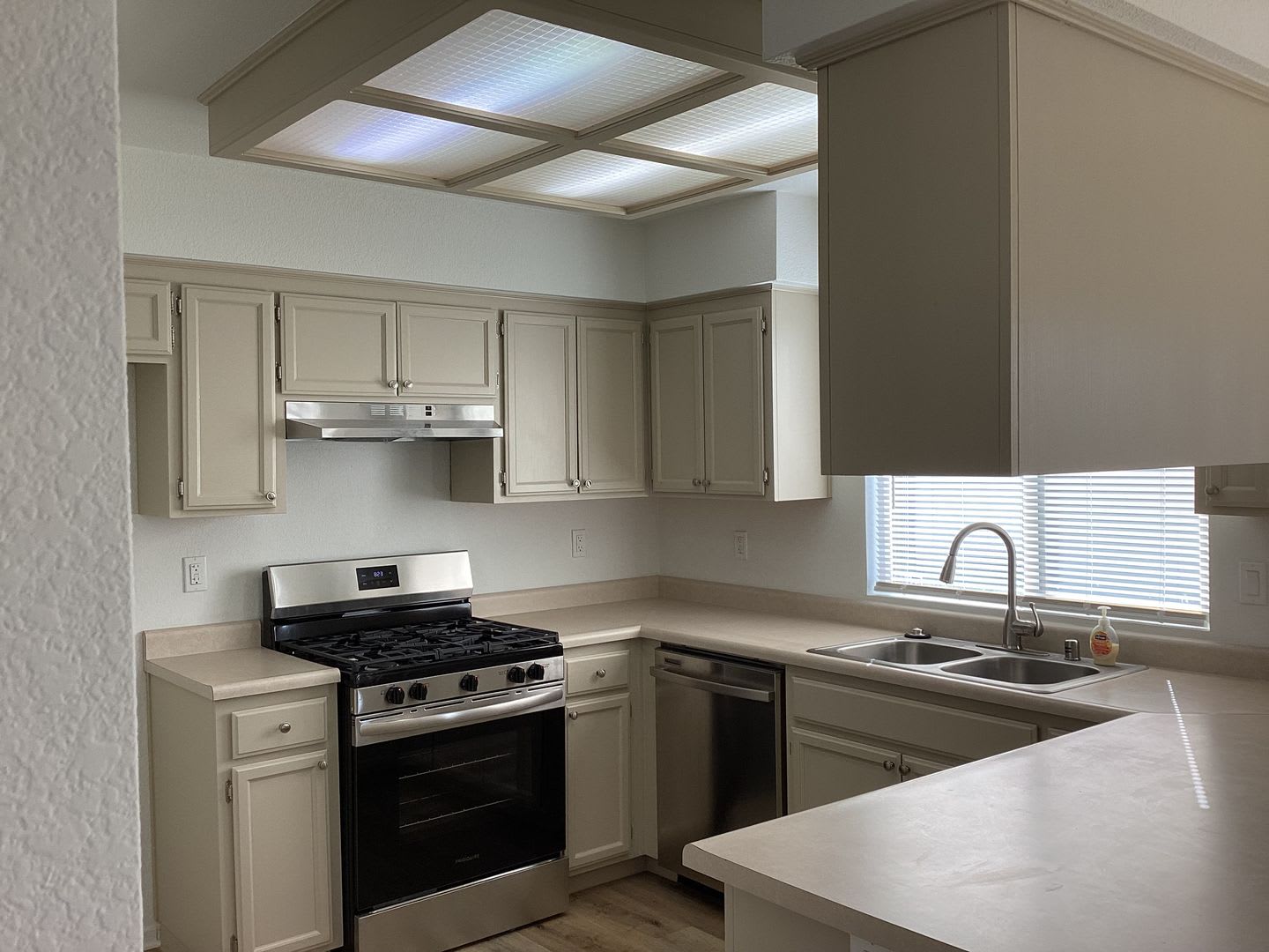 1450 La Jolla Way – photo 3