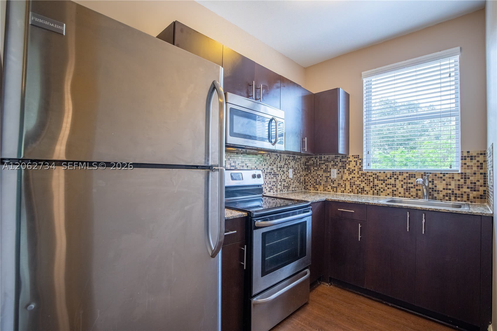 5416 NE 1st Ct – photo 1