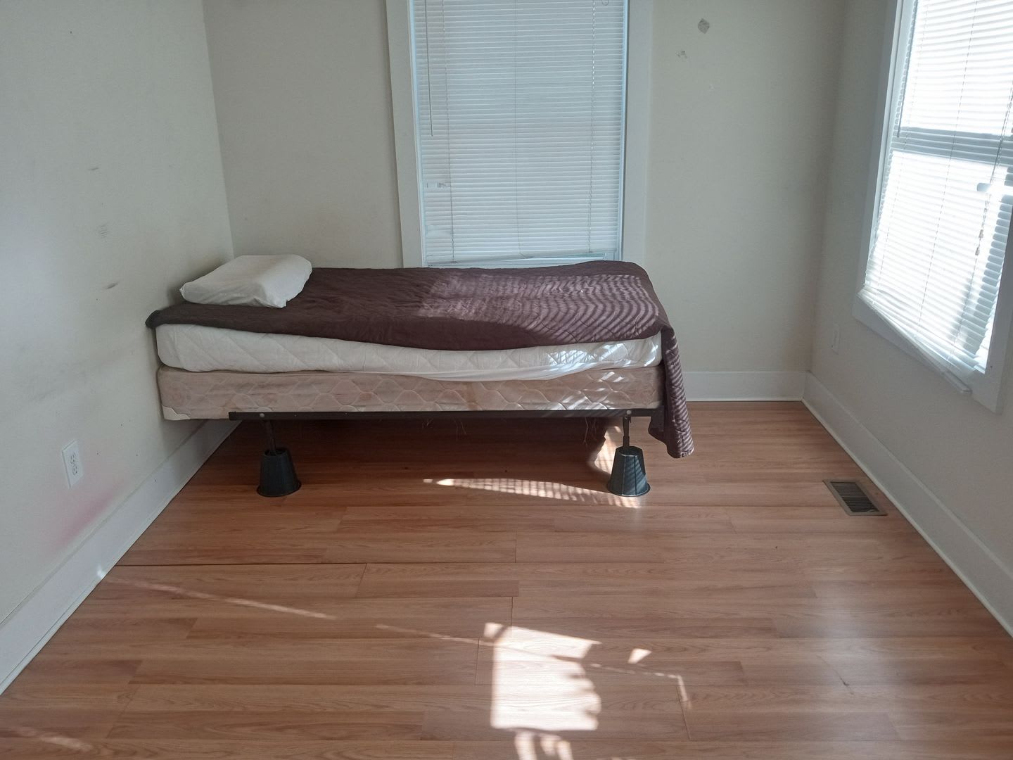 4300 Wallace St – photo 3