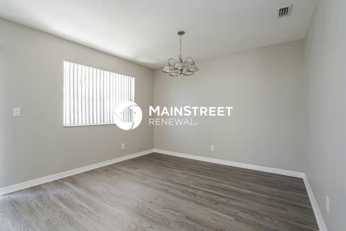 705 Ned Avenue North – photo 4