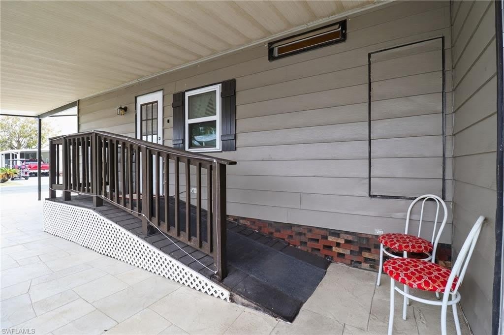 183 Oceans Blvd – photo 3