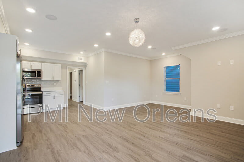 2232 Bienville St – photo 2