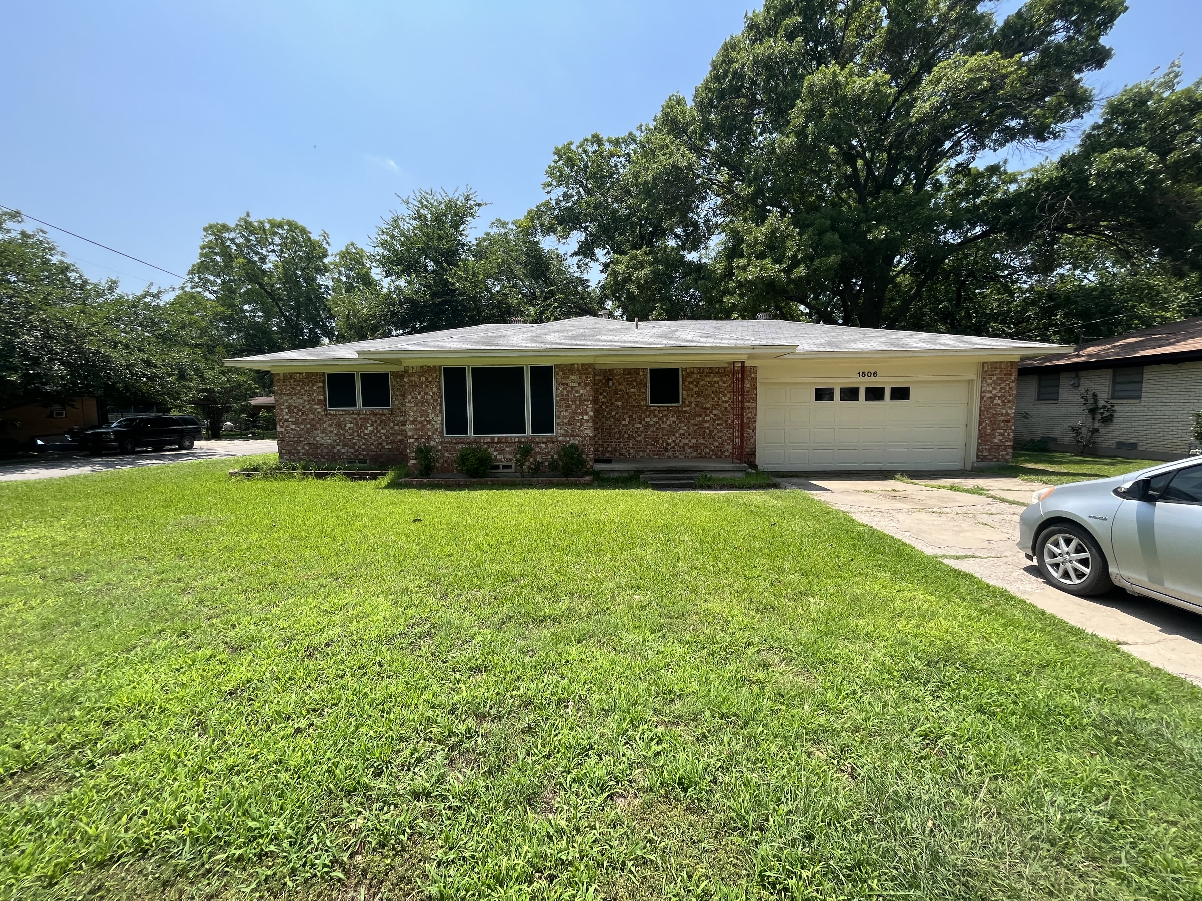 1506 Elizabeth Street – photo 1