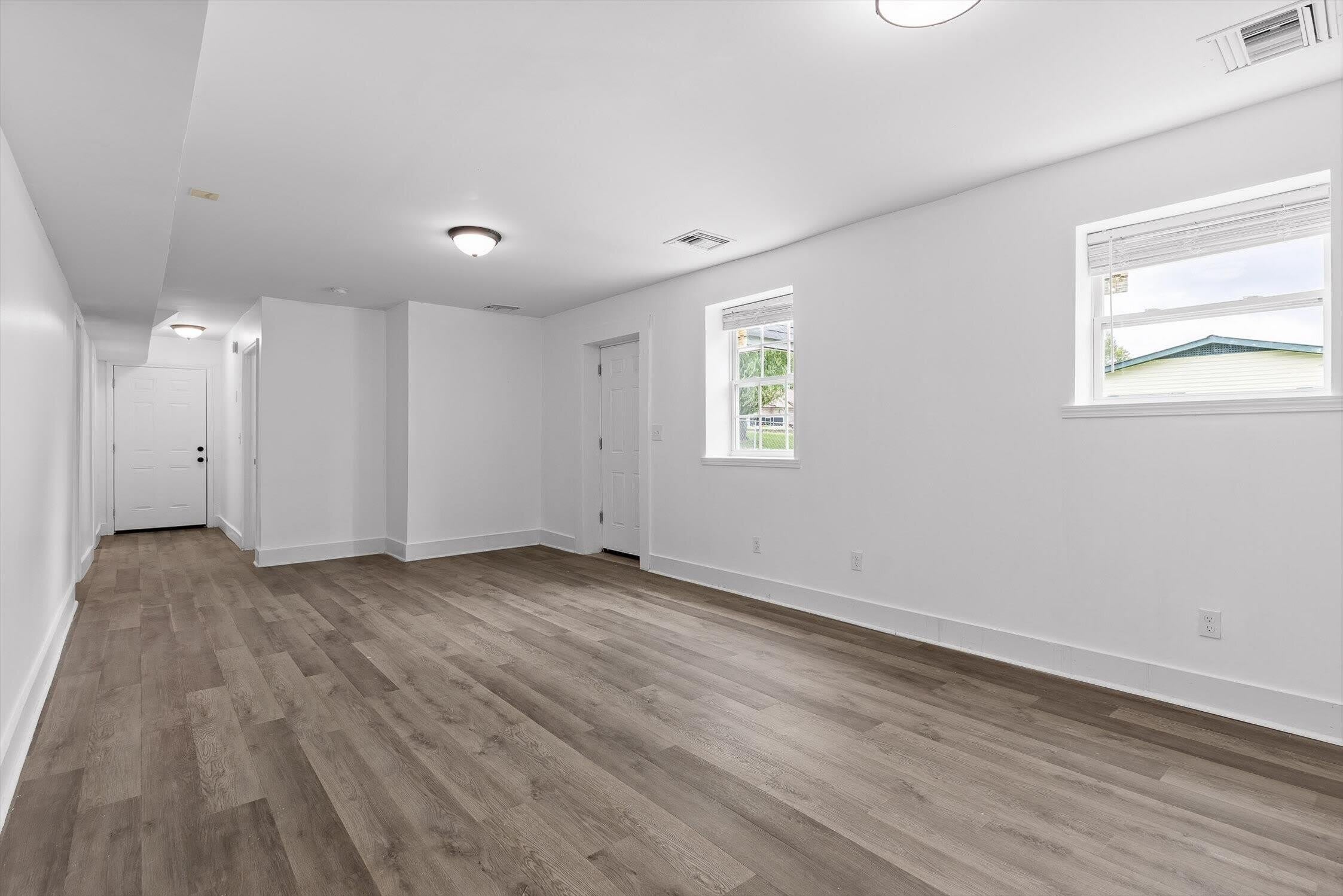 200 S Aster Avenue – photo 4