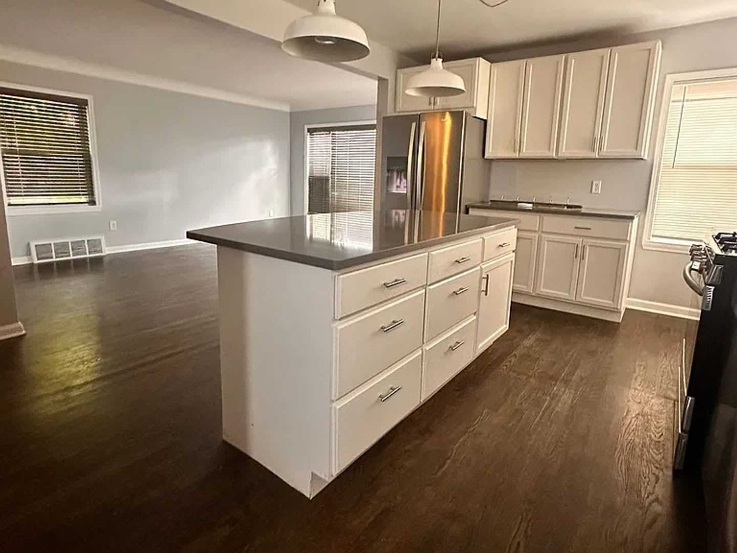 Charming Move In Ready 3 Bedroom 2 Bath Ferndale Bungalow With Private Primary Suite 2 Car Garage Available Now – photo 4