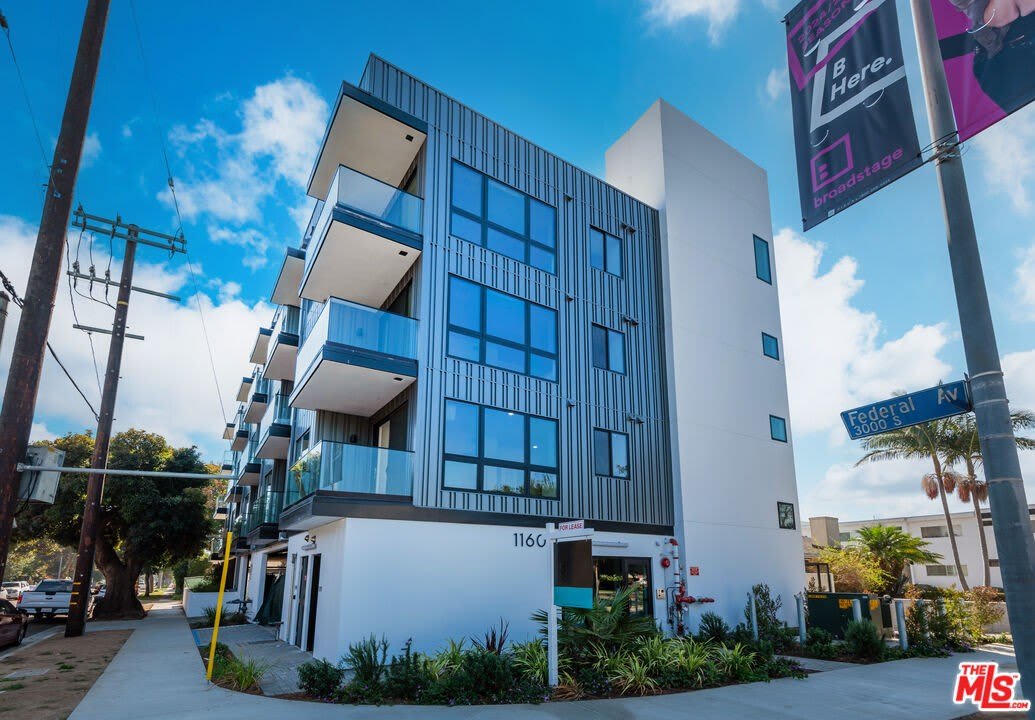 11600 National Blvd – photo 1