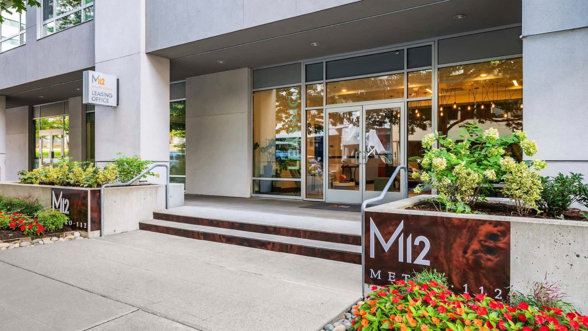 Metro 112 Apartments – photo 2