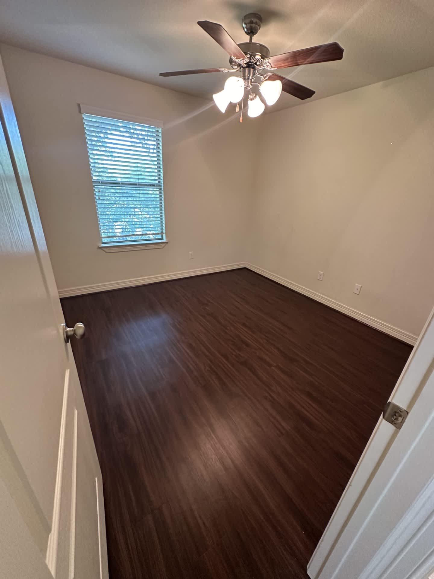210 South Tesch Street – photo 5