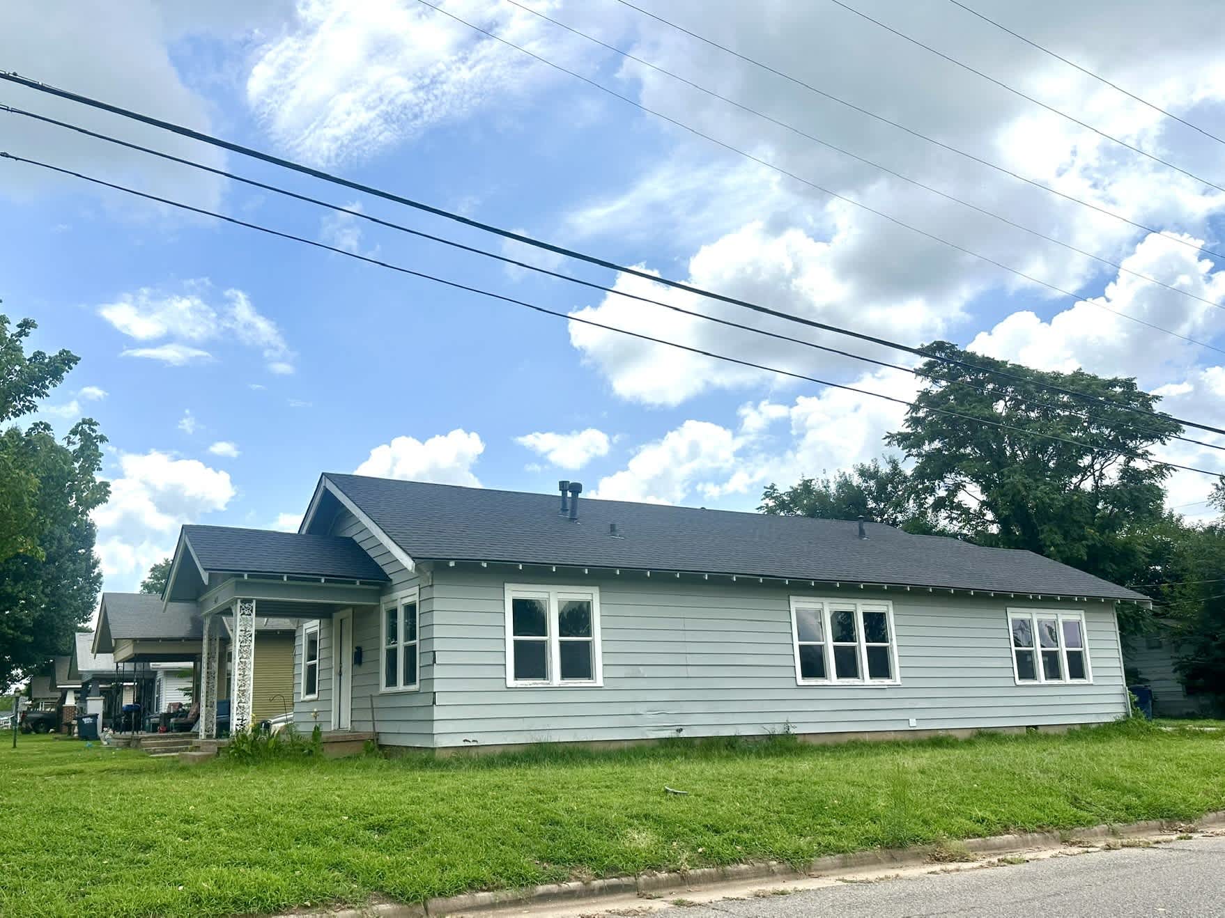 545 W Wood St – photo 2