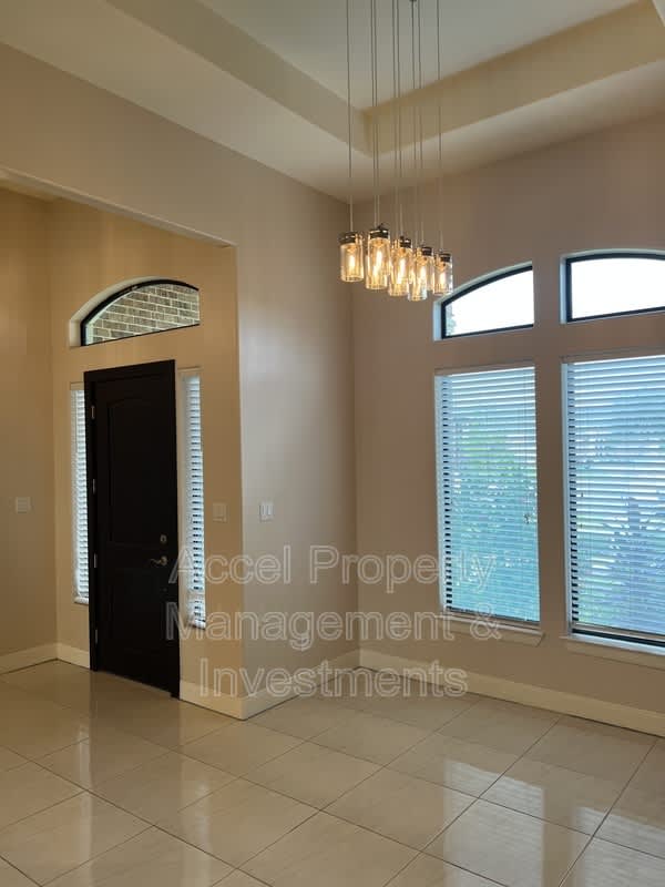 711 Abbott Ave. – photo 5