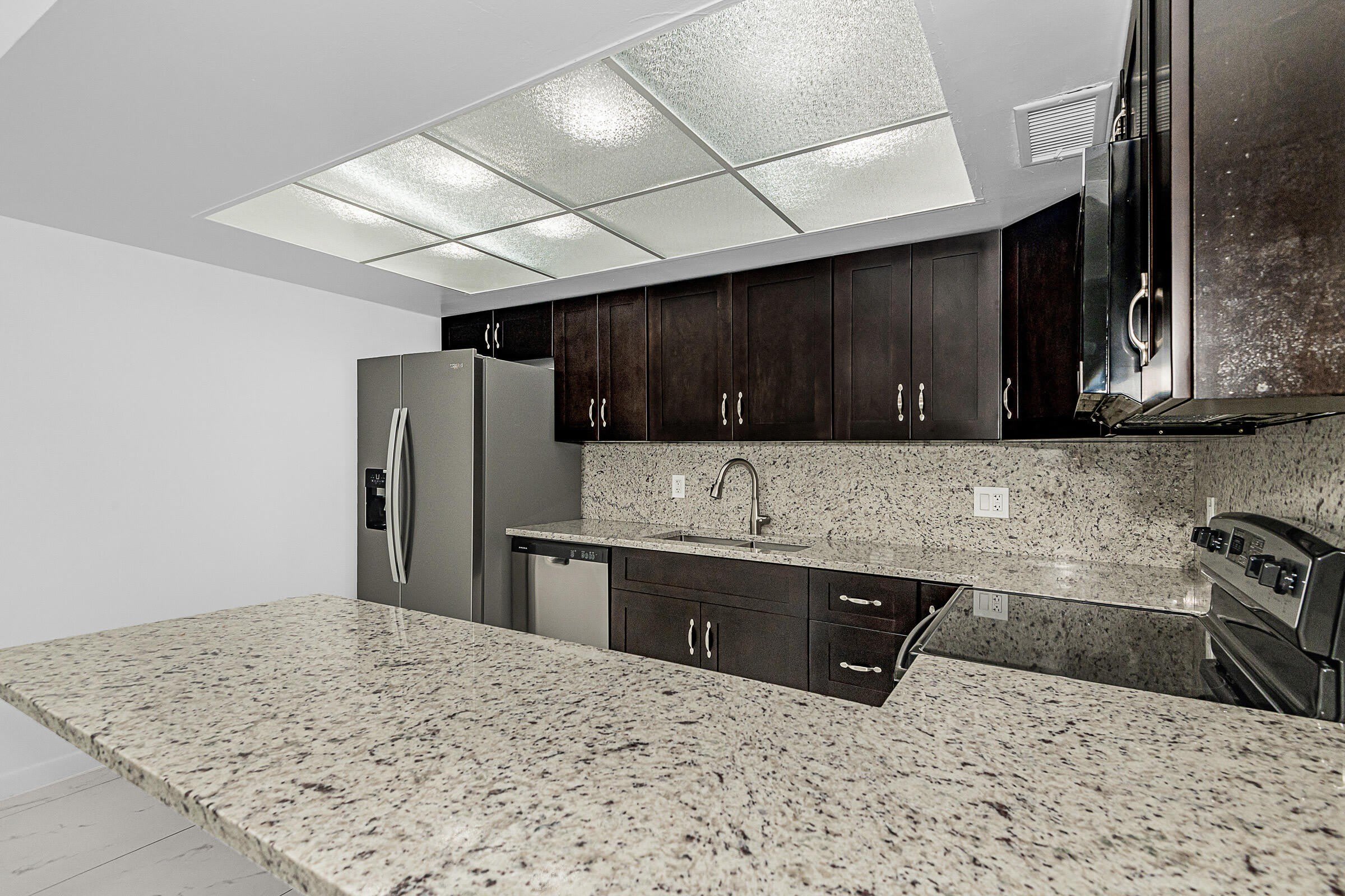 8706 W Sample Road – photo 4