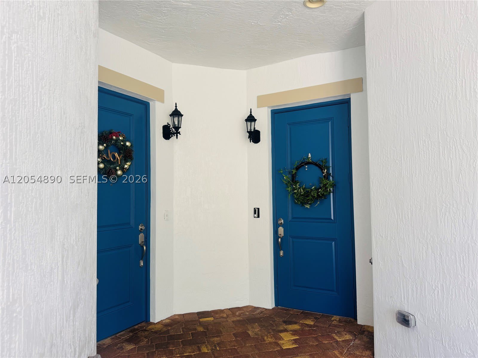 1409 SW 113th Ave – photo 2