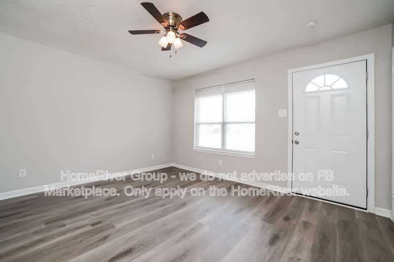 3175 Mayfair Dr – photo 4