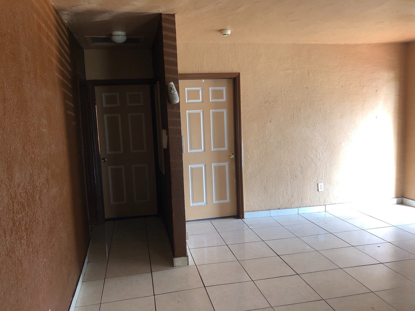 Large 3-1/2 house – photo 2