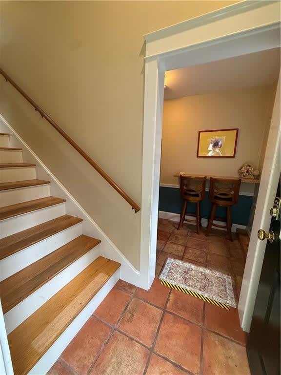141 Coggeshall Avenue – photo 2