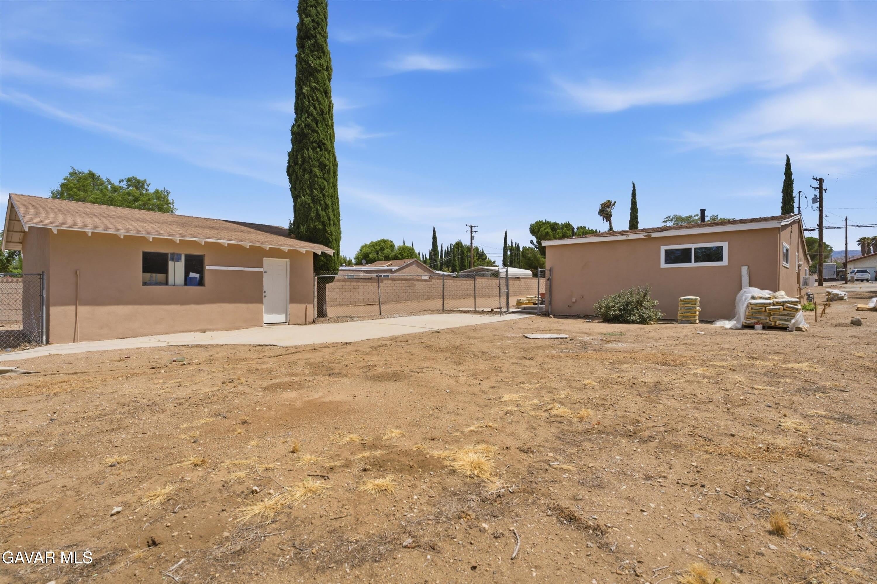 4851 W Avenue M8 – photo 3